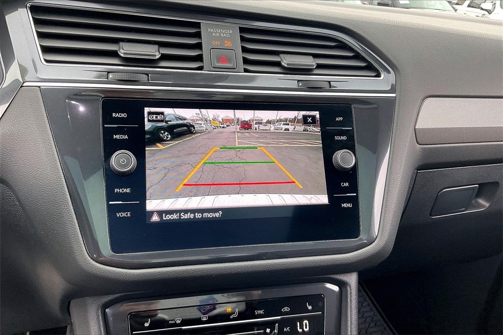 2022 VOLKSWAGEN TIGUAN - Image 19