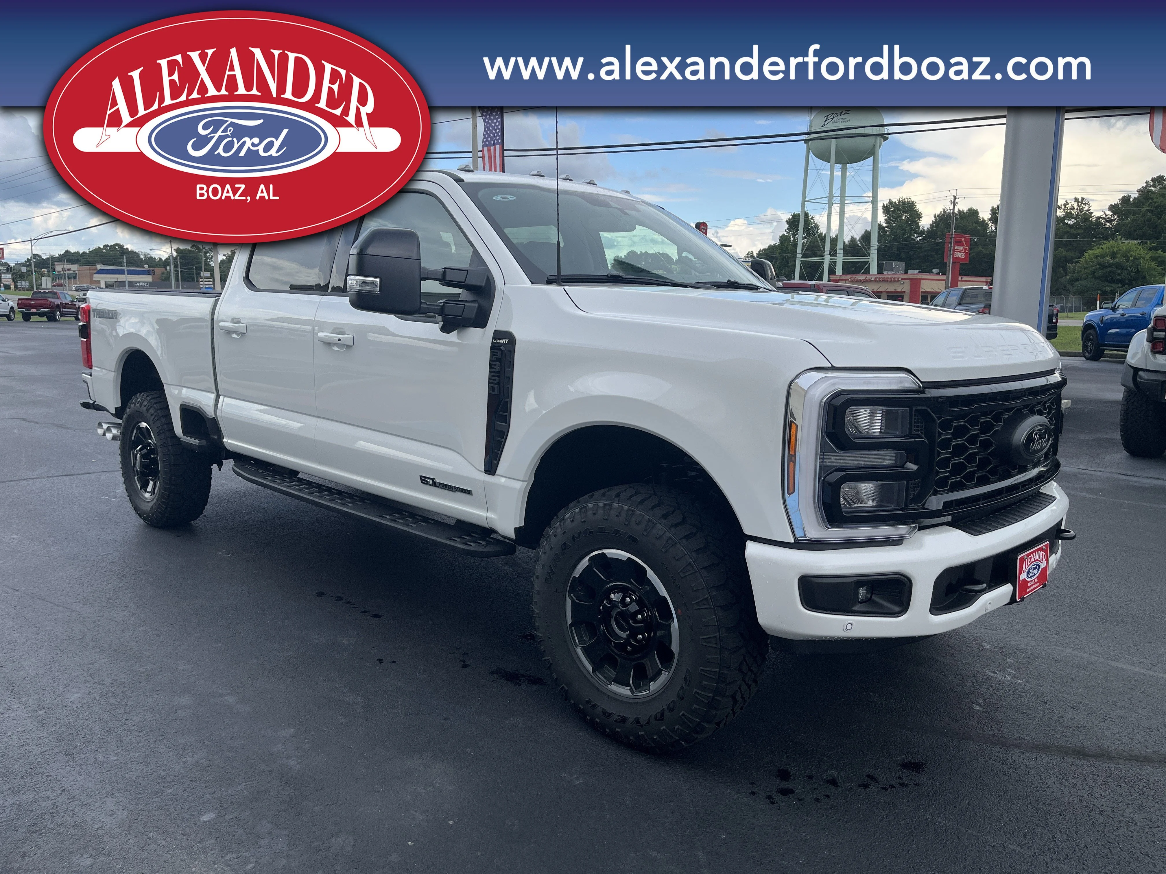 New 2026 Star White Metallic Tri-Coat Ford F-350® Lariat® image 3