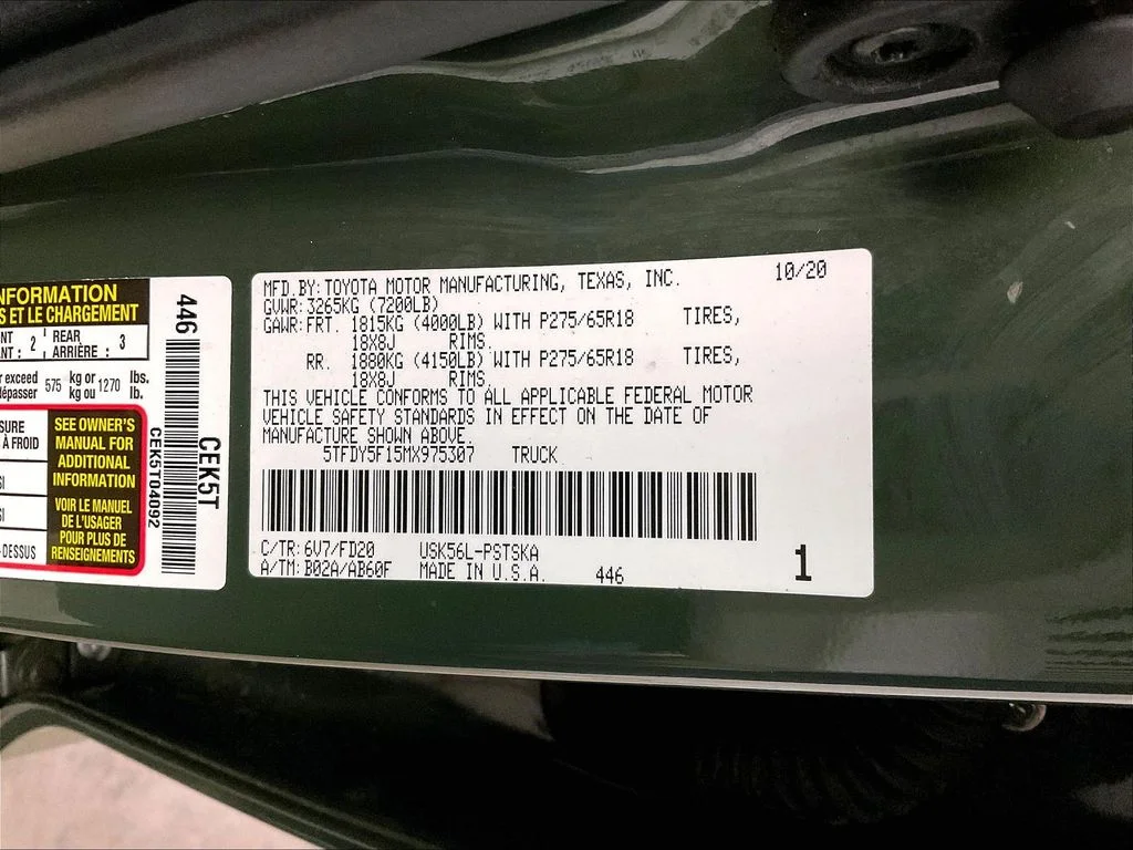 Used 2021 Green Toyota SR5 image 41