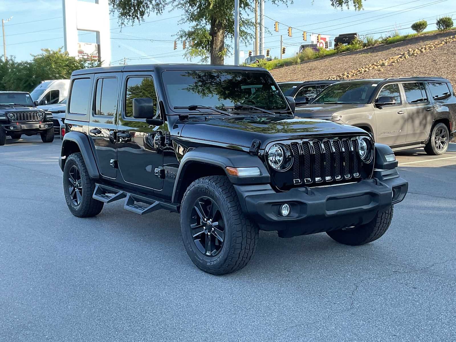 Used 2022 Black Clearcoat Jeep Unlimited Sport Altitude image 7