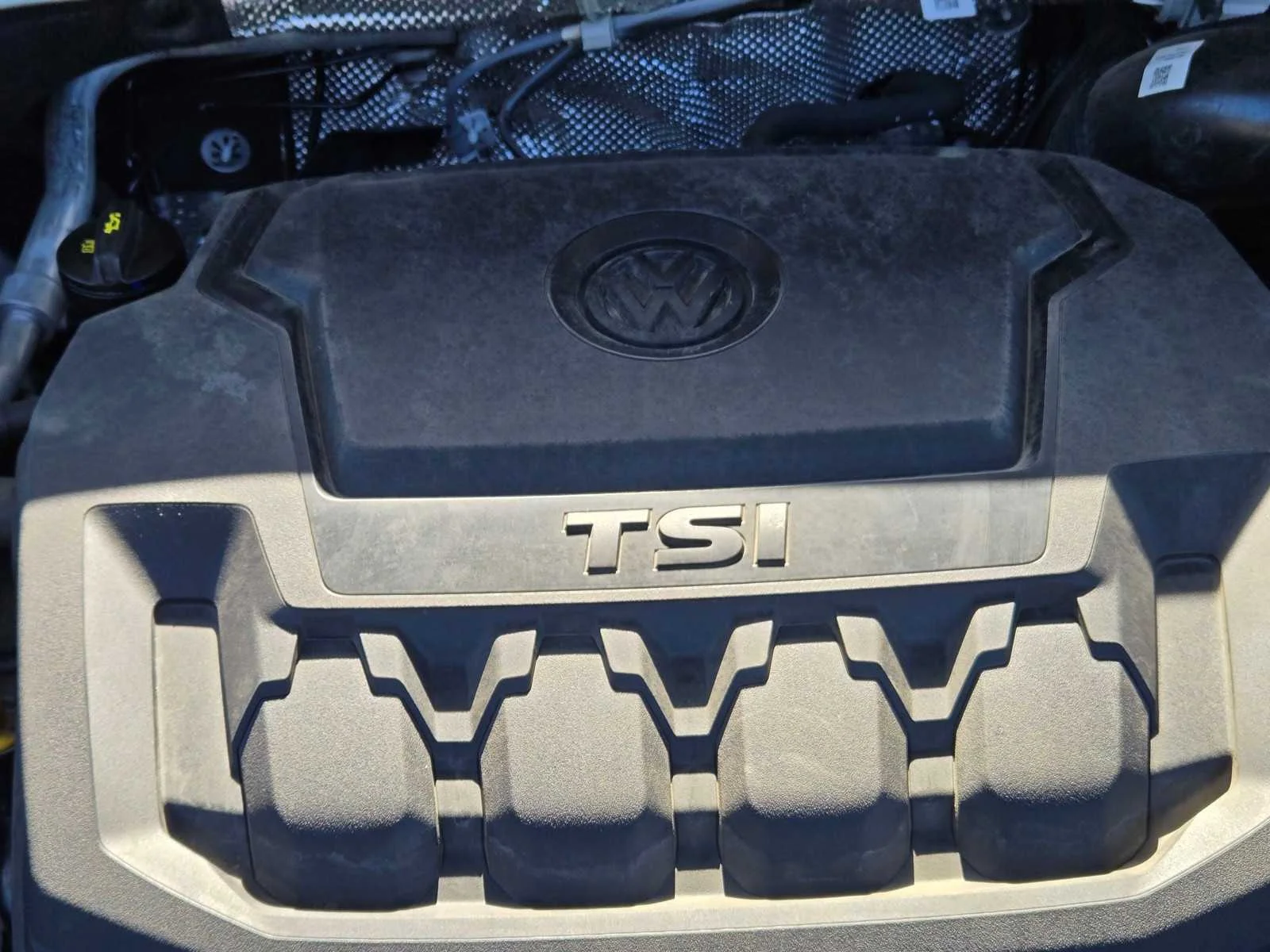 Used 2023  Volkswagen SE image 24