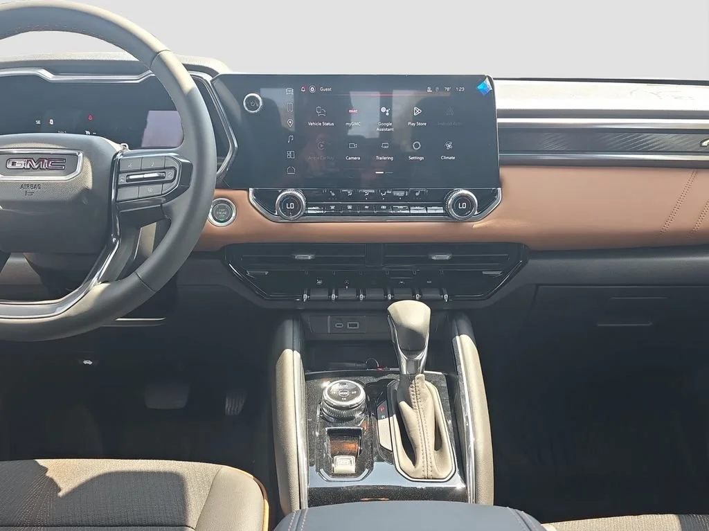 2026 GMC Canyon AT4 - Photo 14