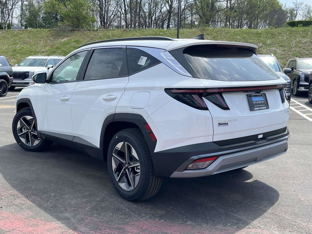 New 2026 White Hyundai SEL Premium AWD image 4