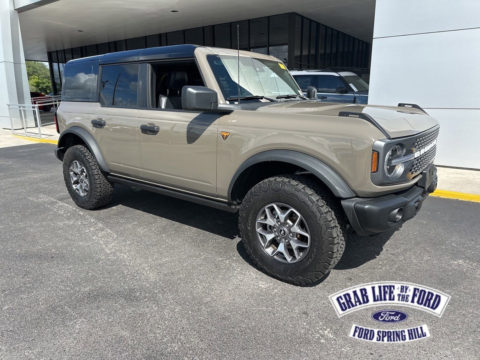 2025 Ford Bronco Badlands 4x4's photo