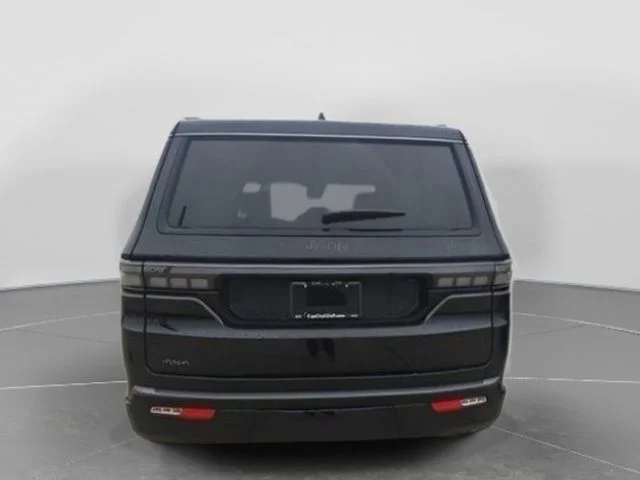 New 2026 High Gloss Black Exterior Paint Jeep Limited Altitude image 7