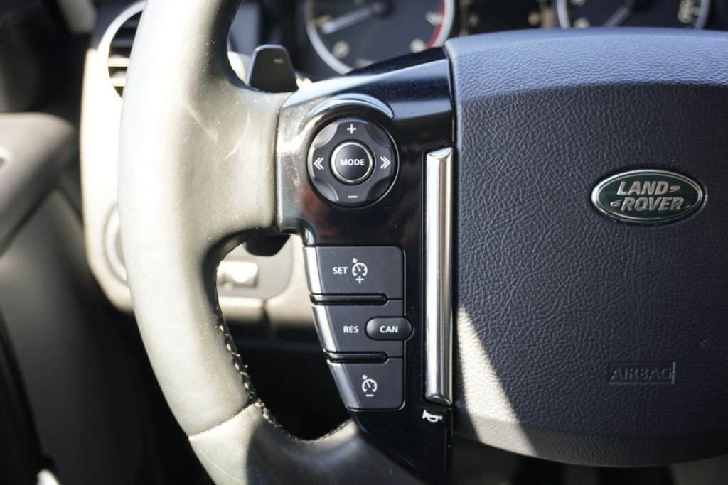 Used 2016 Gray Land Rover HSE image 12