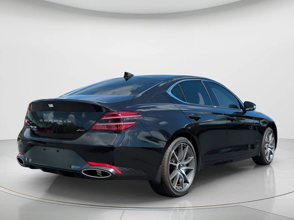 2026 GENESIS G70 Standard - Photo 6