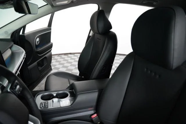 2026 Hyundai IONIQ 9 SEL - Photo 25