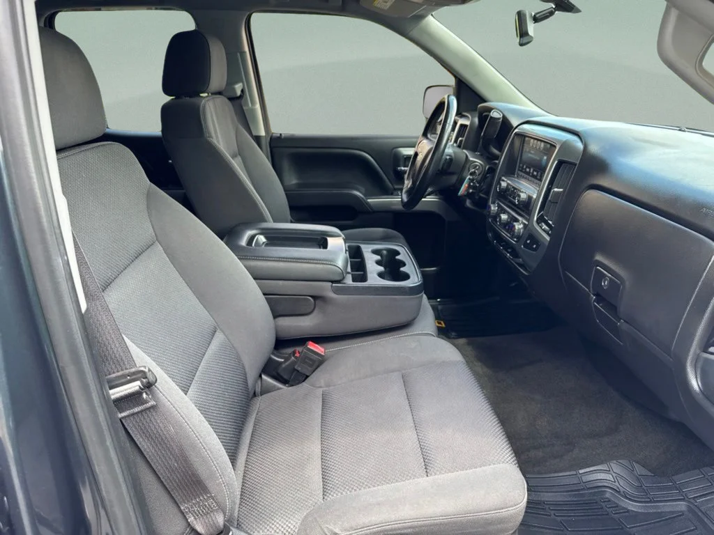 Used 2017 Graphite Metallic Chevrolet LT image 39