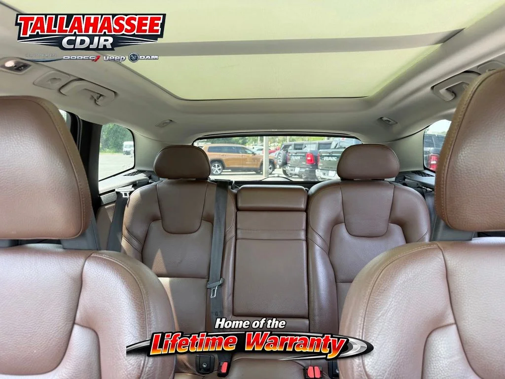 Used 2018 Gray Metallic Volvo T5 Momentum image 35