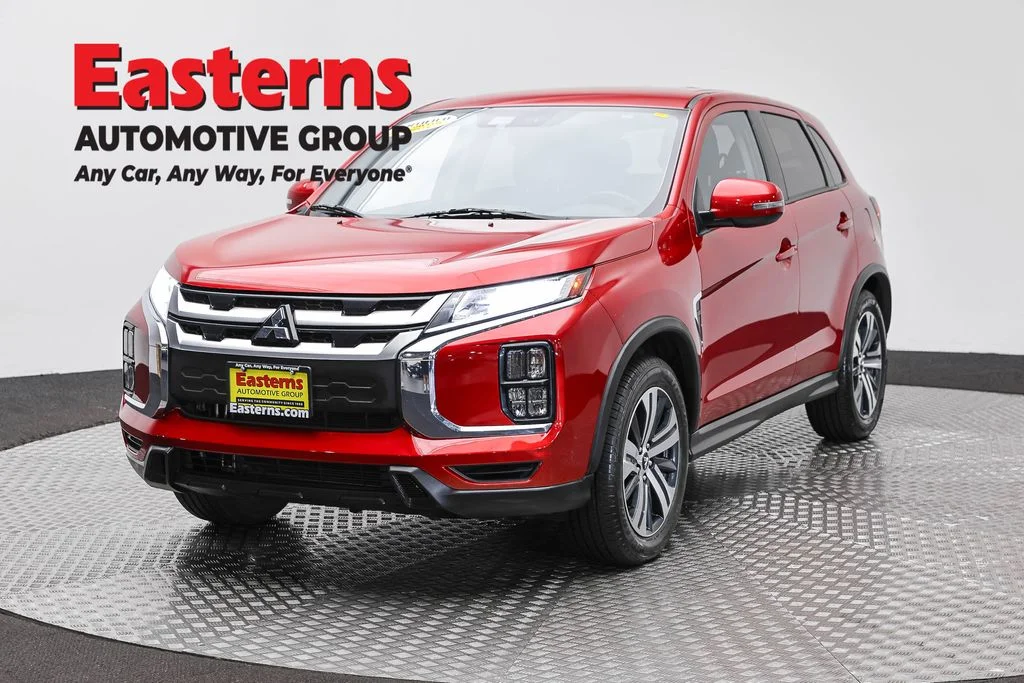 Used 2025 Red Mitsubishi 2.0 SE image 1