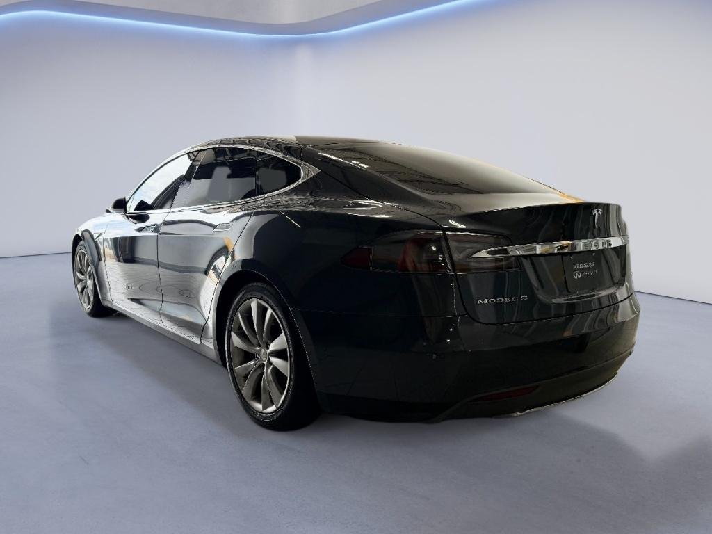 Used 2015 Gray Metallic Tesla 85D image 5