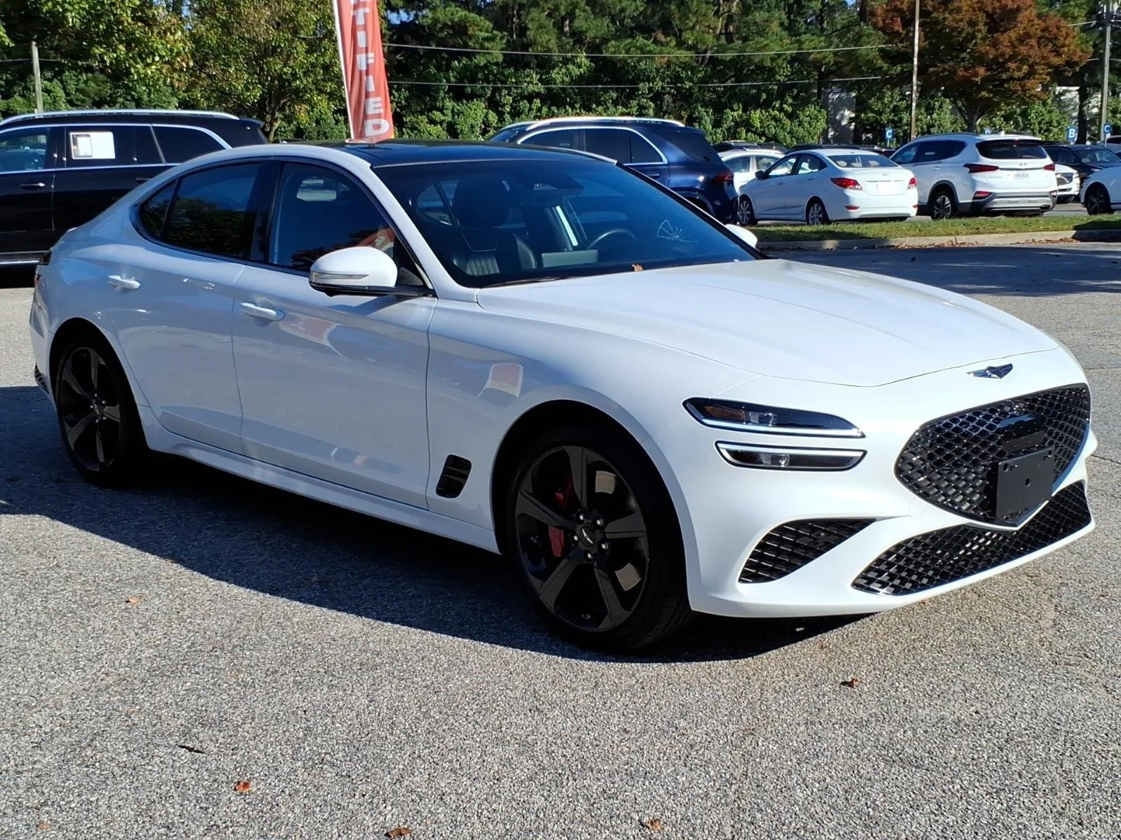 Certified Used 2026 Uyuni White Genesis 3.3T Sport Prestige image 5