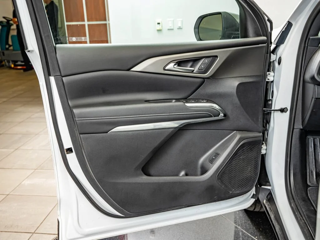 Used 2024 Summit White Chevrolet LS image 18
