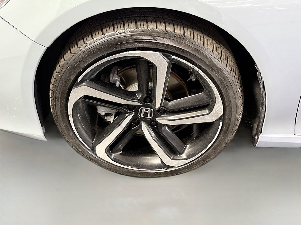 Used 2021 Lunar Silver Metallic Honda Sport image 34