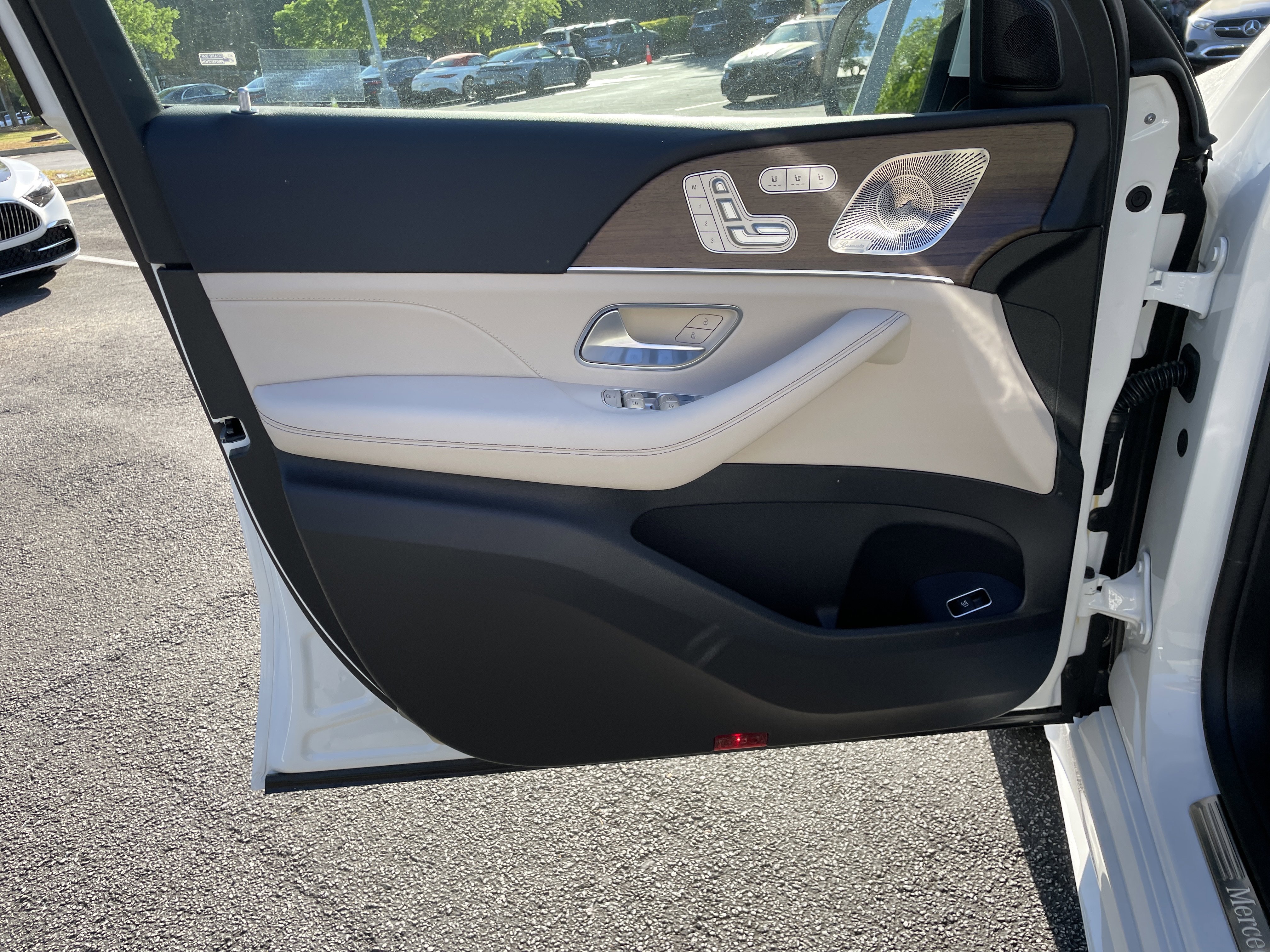 New 2026 Polar White Mercedes-Benz GLE 450 4MATIC® Coupe image 15