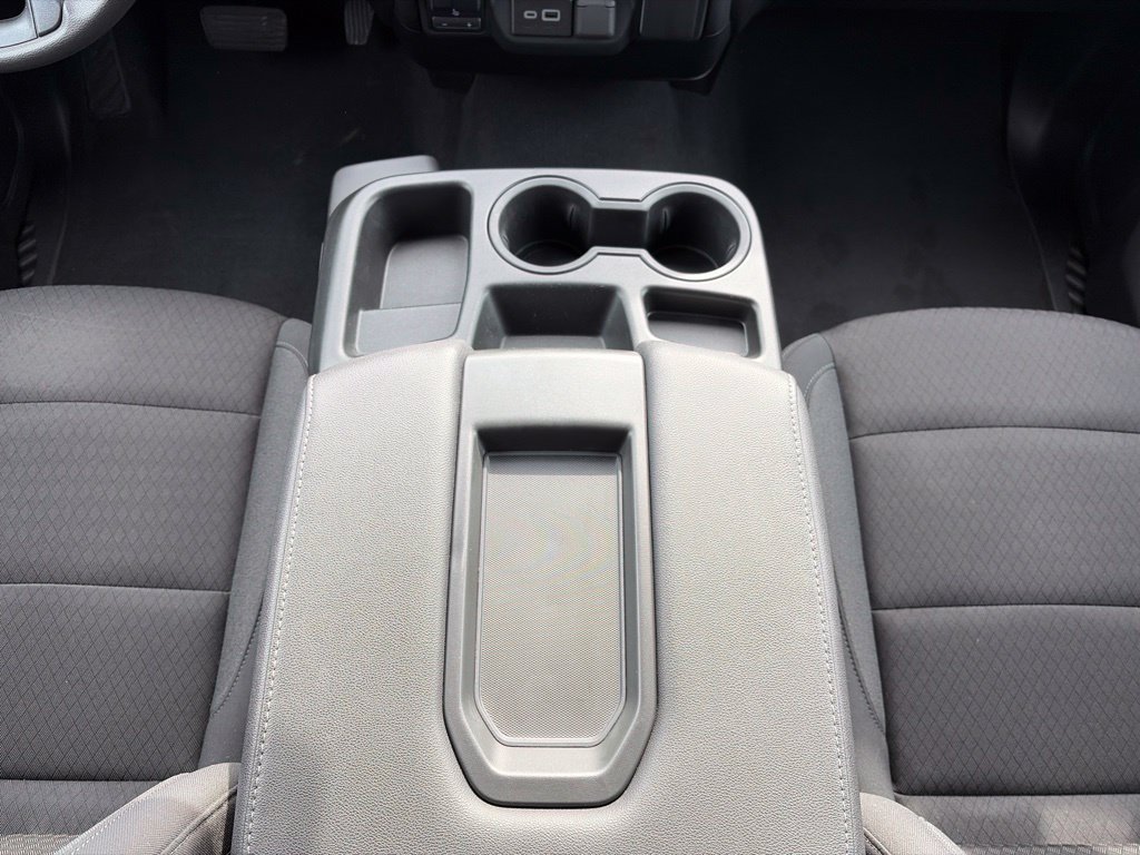 Used 2024 White Chevrolet Custom image 20