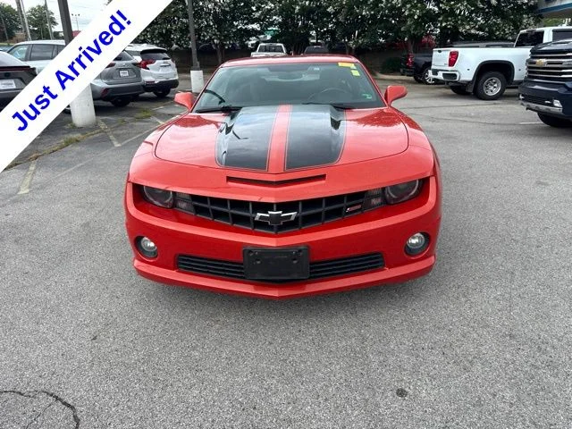 Used 2013 Red Chevrolet SS image 9