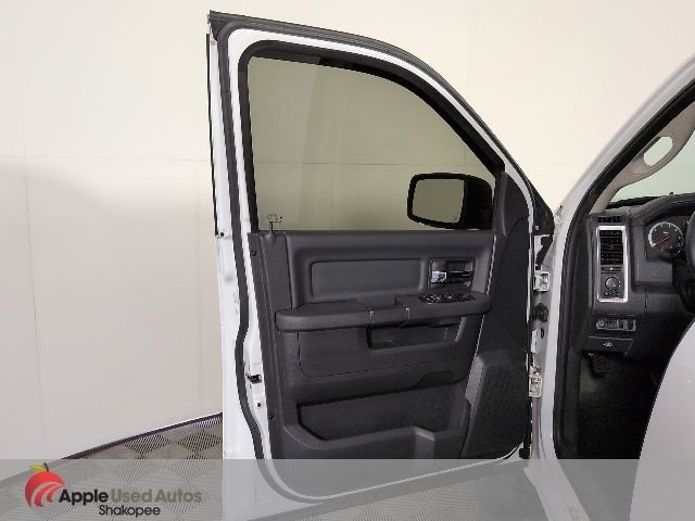 Used 2011 White Ram Sport image 8