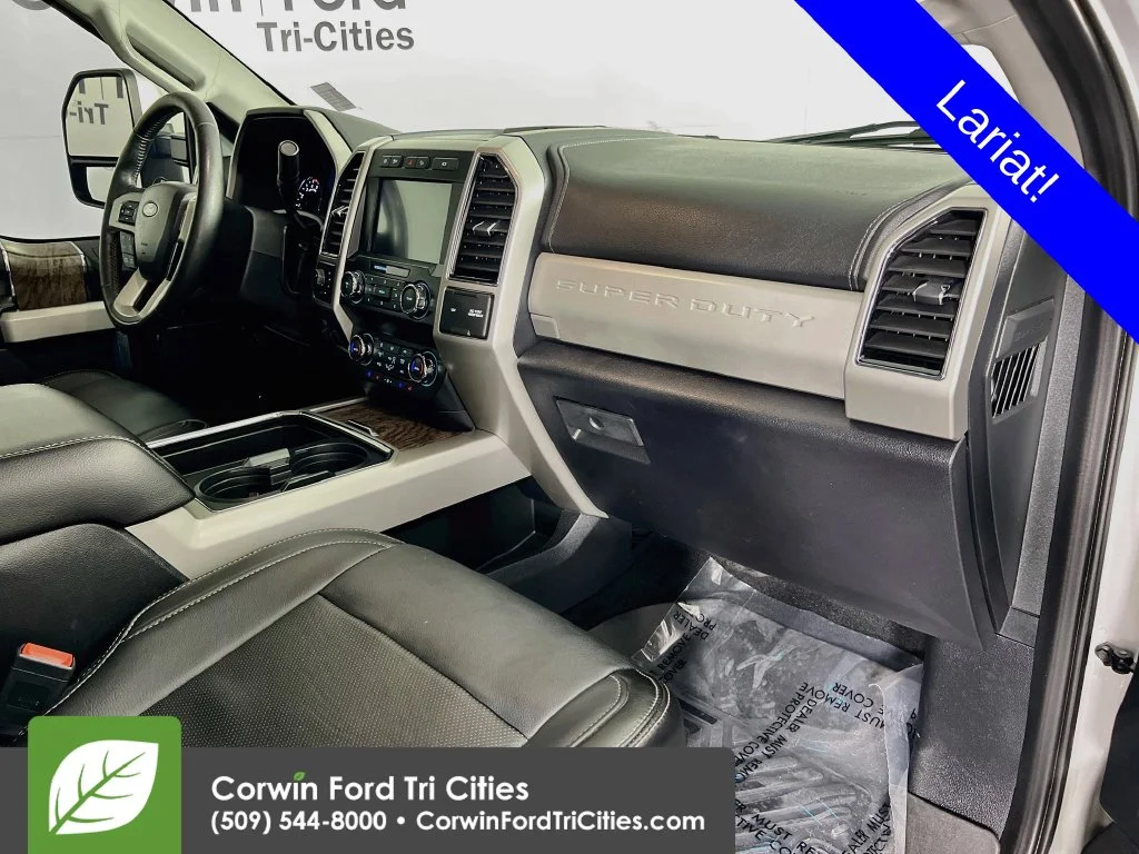 Used 2019 Ingot Silver Ford Lariat image 29
