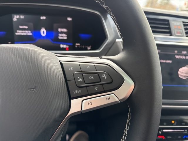 2022 Volkswagen Tiguan SE - Photo 19