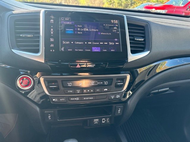 Used 2019 White Honda RTL-E image 11