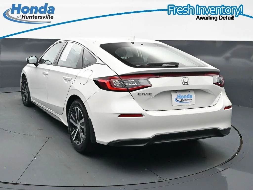 Used 2024 Platinum White Pearl Honda 2.0L LX image 7