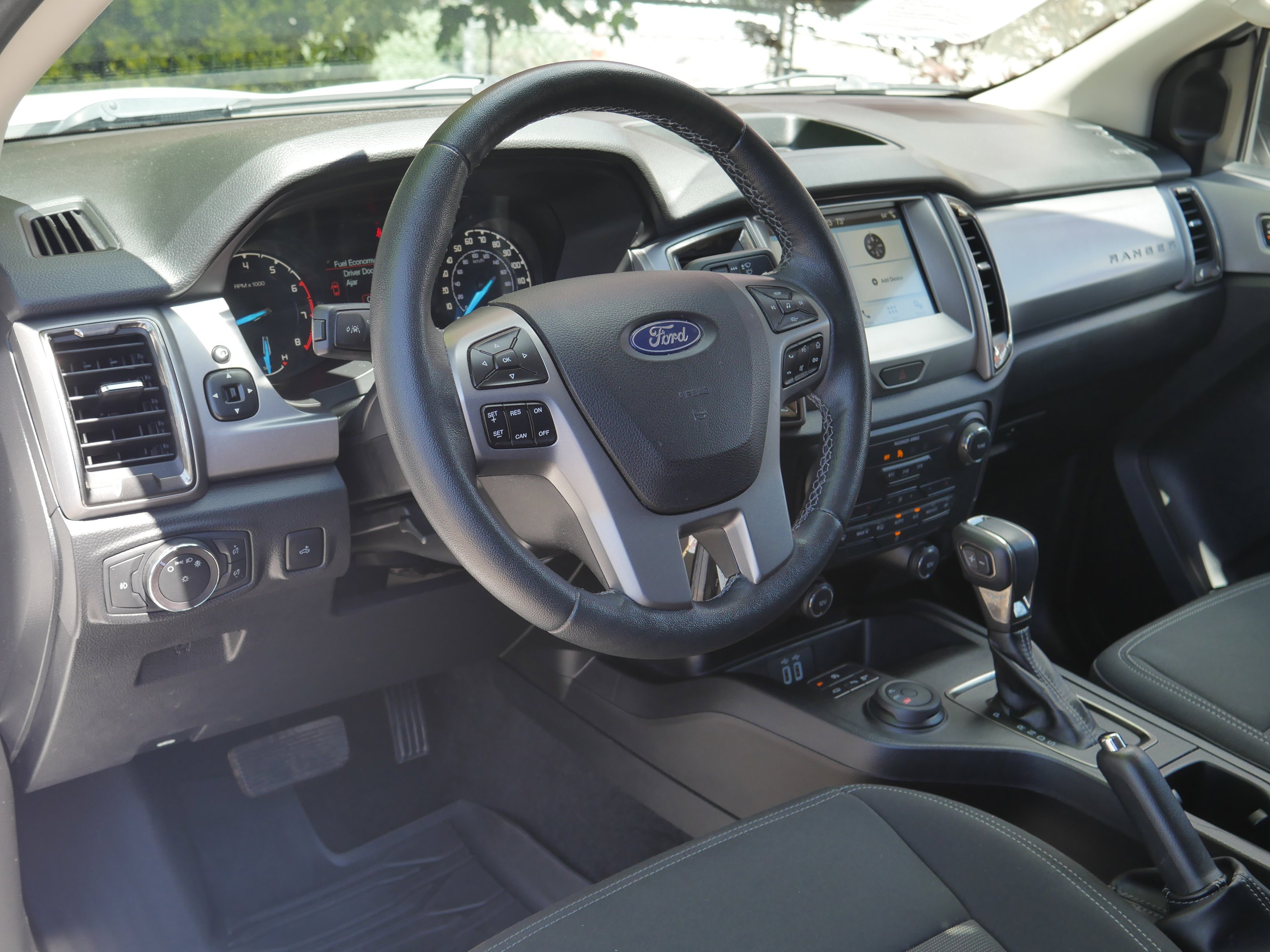 Used 2019 Oxford White Ford XLT image 4