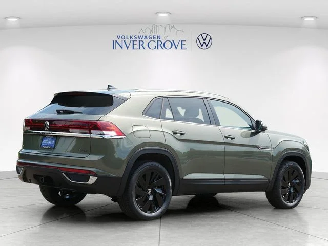 New 2026 Green Volkswagen 2.0T SE w/Technology image 2