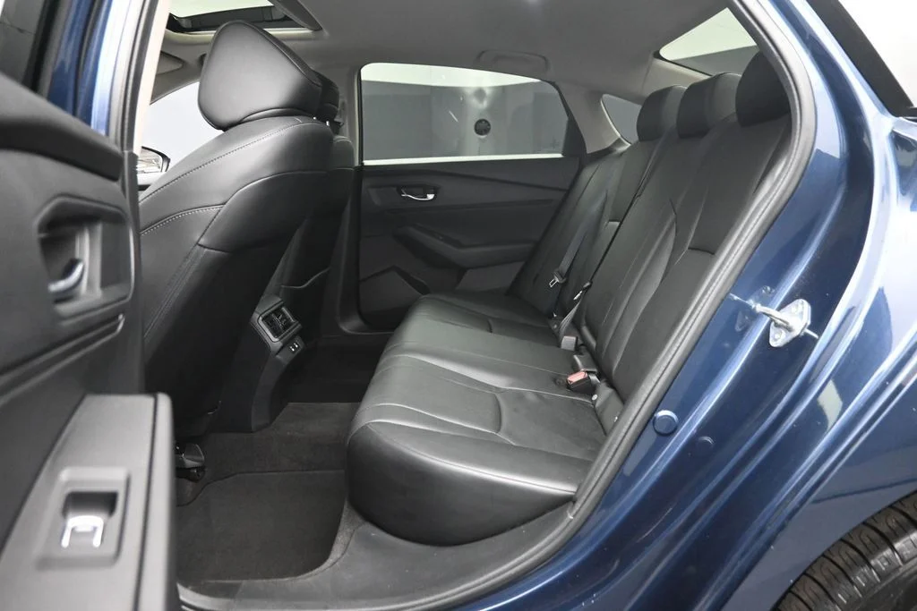 Used 2024 Blue Honda EX-L image 13
