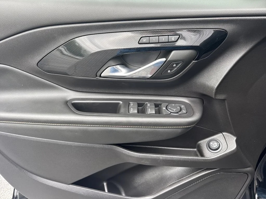 2024 GMC Terrain AT4 - Photo 10