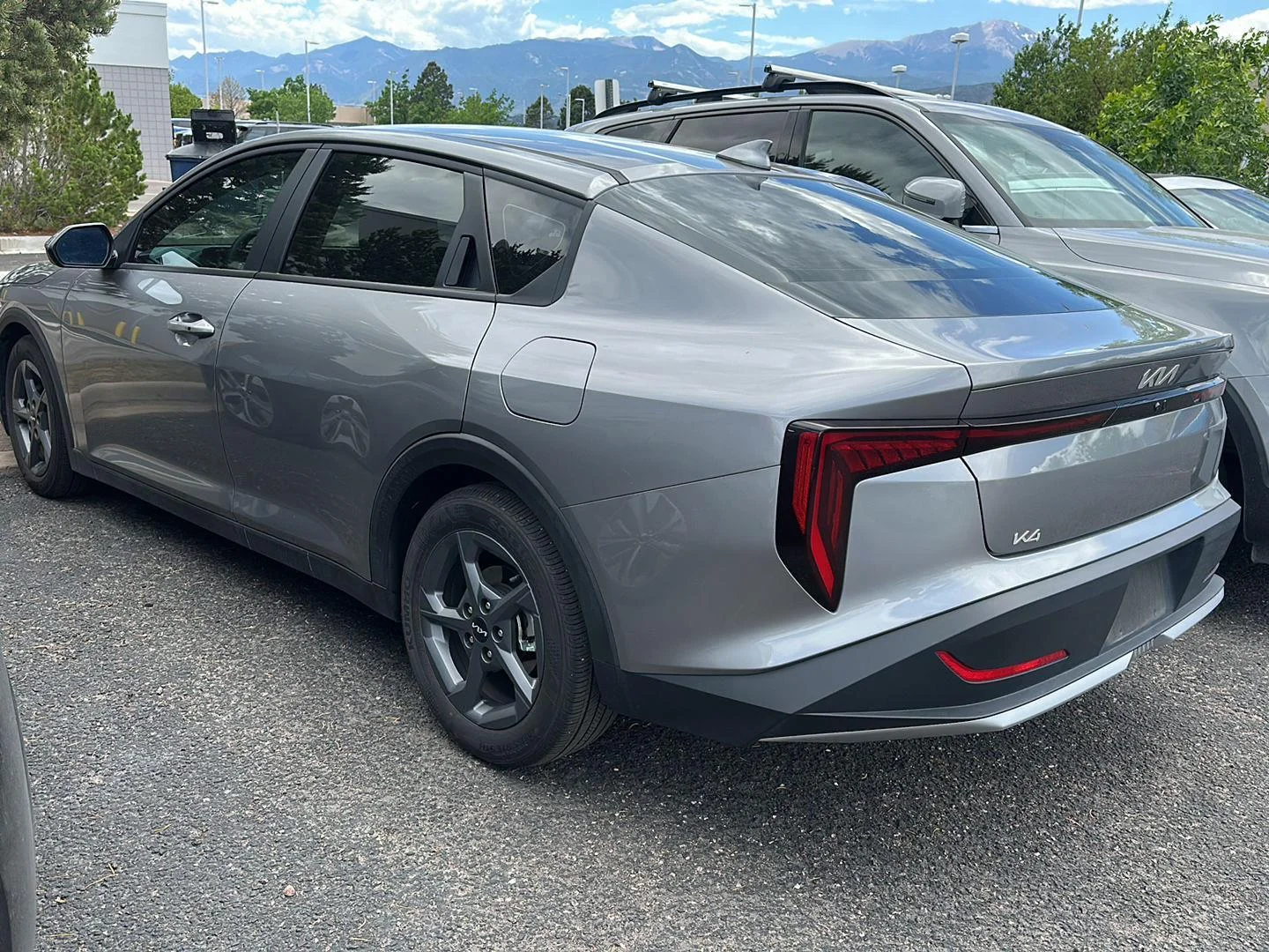 Used 2025 Steel Gray Kia LXS image 8