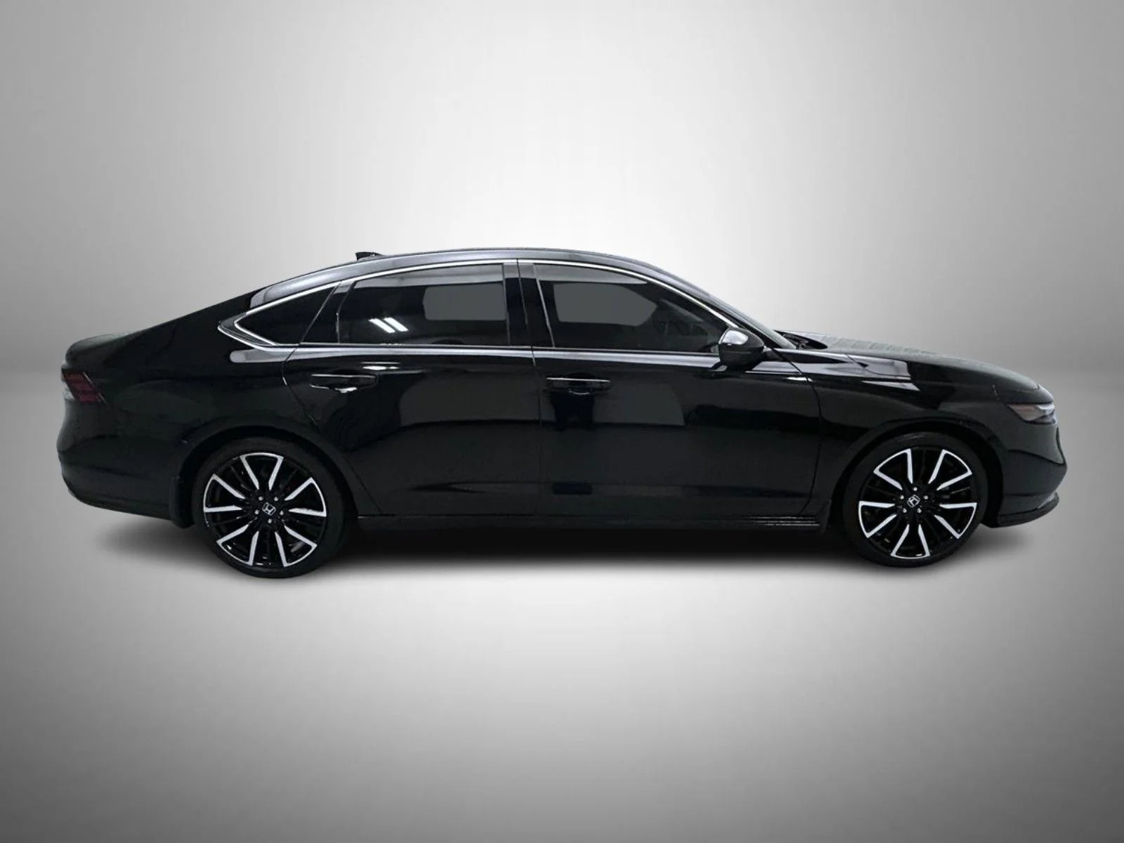 Used 2024 Black Honda Touring image 4