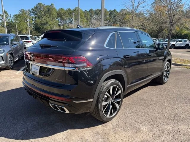 New 2026 Deep Black Pearl Volkswagen 2.0T SEL Premium R-Line image 6