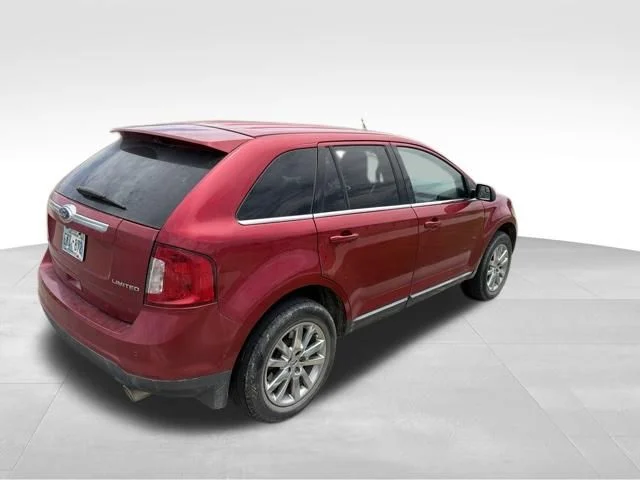 Used 2011 Red Ford Limited image 3