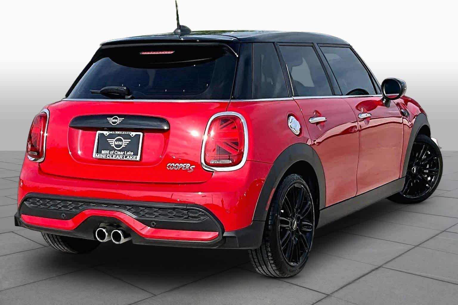 Used 2024 Chili Red MINI Cooper S image 12