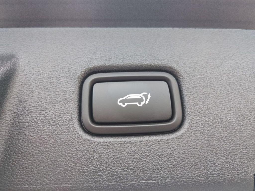 New 2026 Black Hyundai Limited FWD image 15