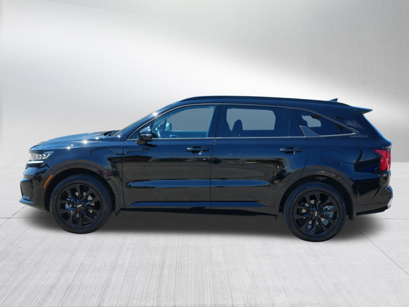 Certified Used 2023 Ebony Black Kia SX image 4