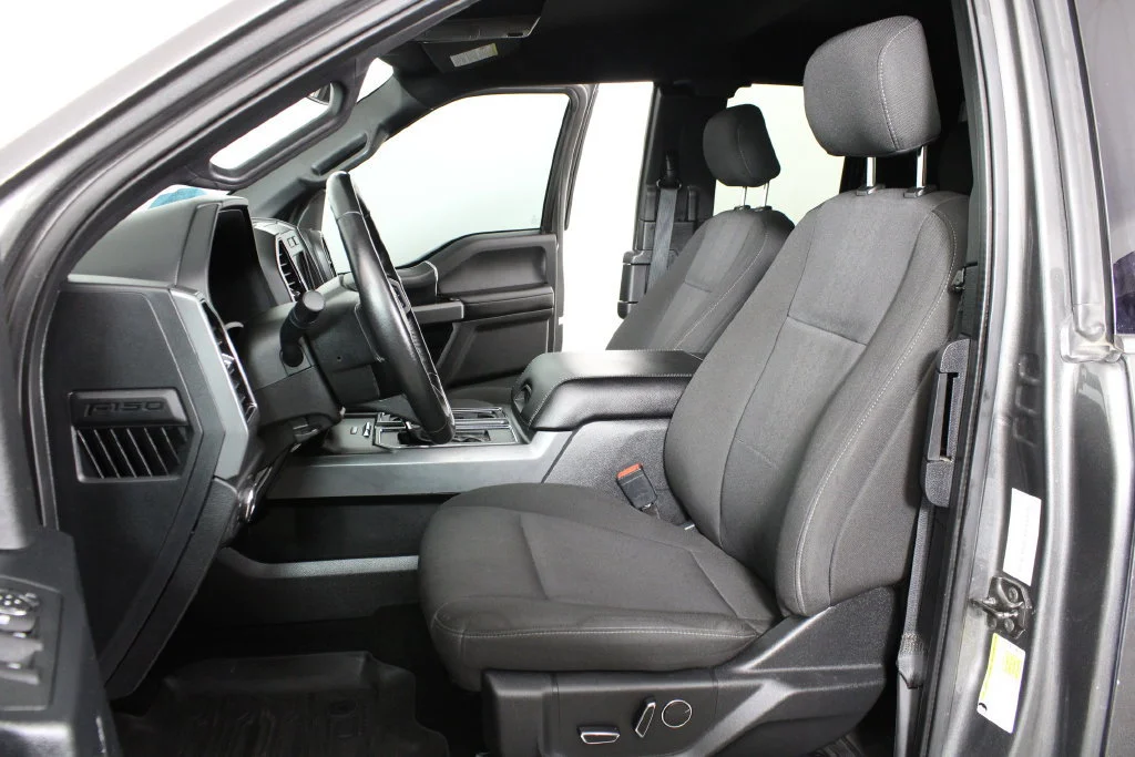Used 2018 Gray Ford XL image 17