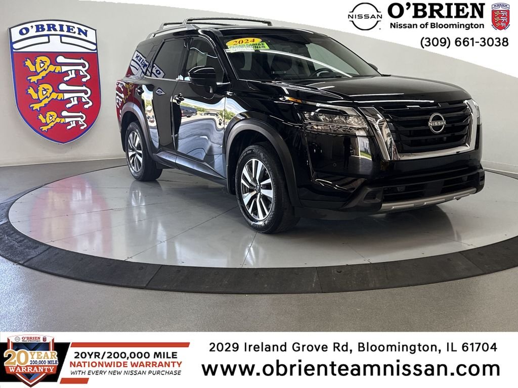 Certified Used 2024 Super Black Nissan SL image 1