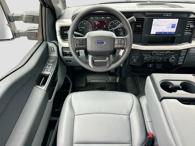 New 2026 Oxford White Ford XL image 15