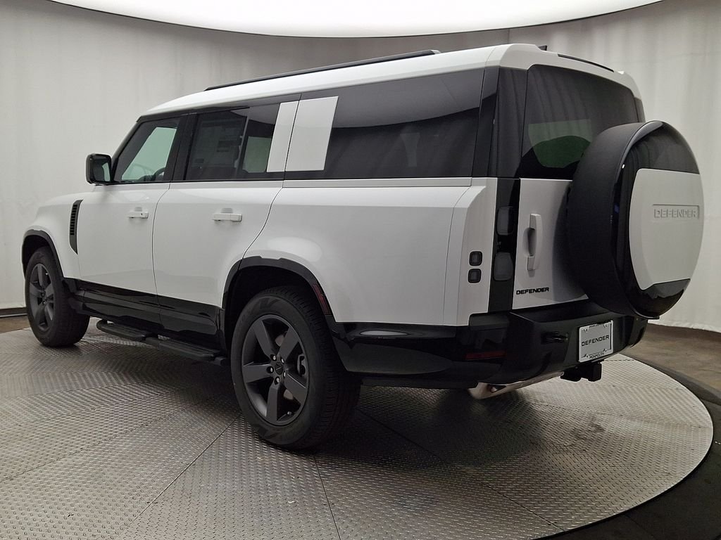New 2026 Fuji White LAND ROVER X-Dynamic SE image 4