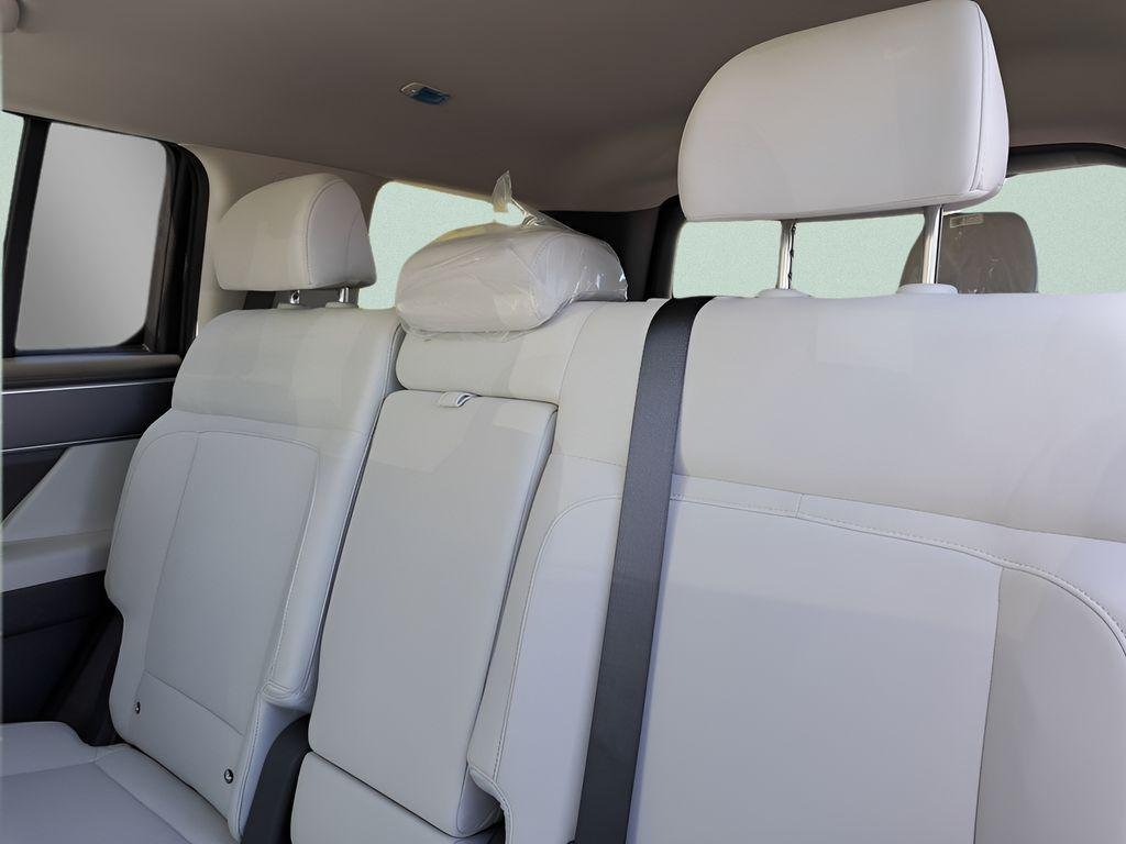 2026 Hyundai Santa Fe SE - Photo 9