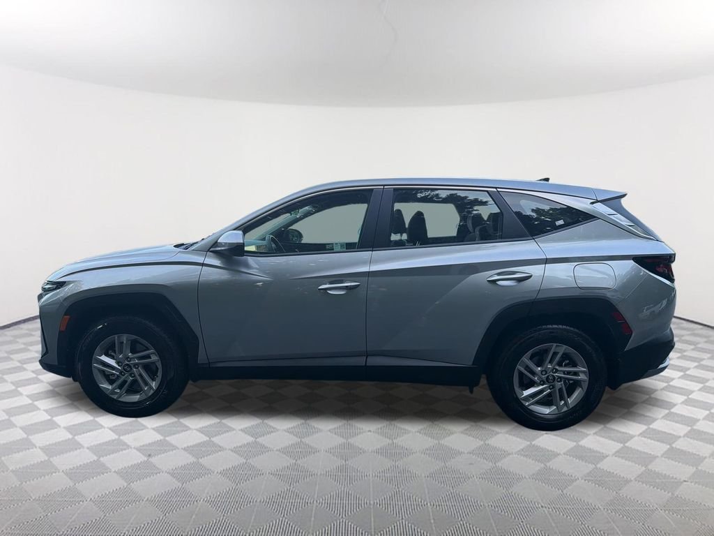 2025 Hyundai Tucson SE - Photo 8