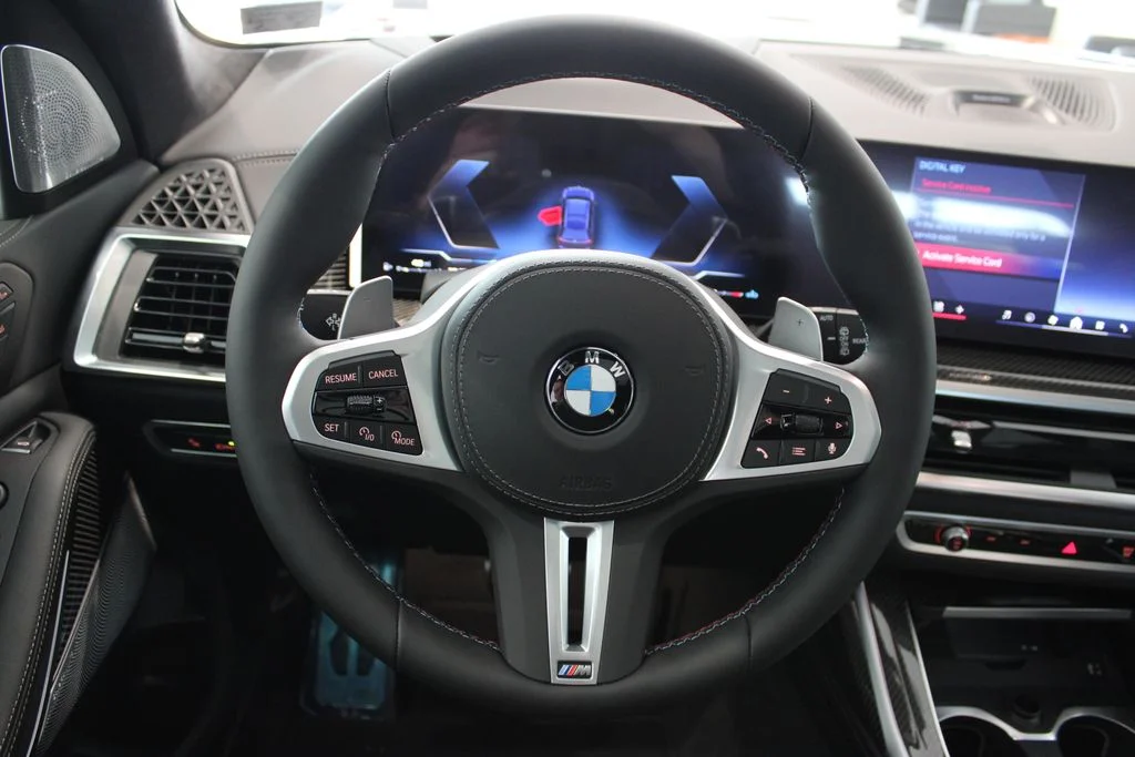 New 2027 Tanzanite Blue II Metallic BMW M60i image 21