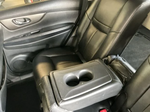 Used 2015 Blue Nissan SV image 29