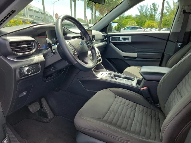 Used 2021 White Ford XLT image 17