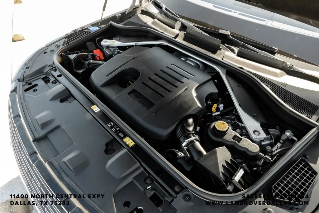 Used 2023 Grey Land Rover SE image 50