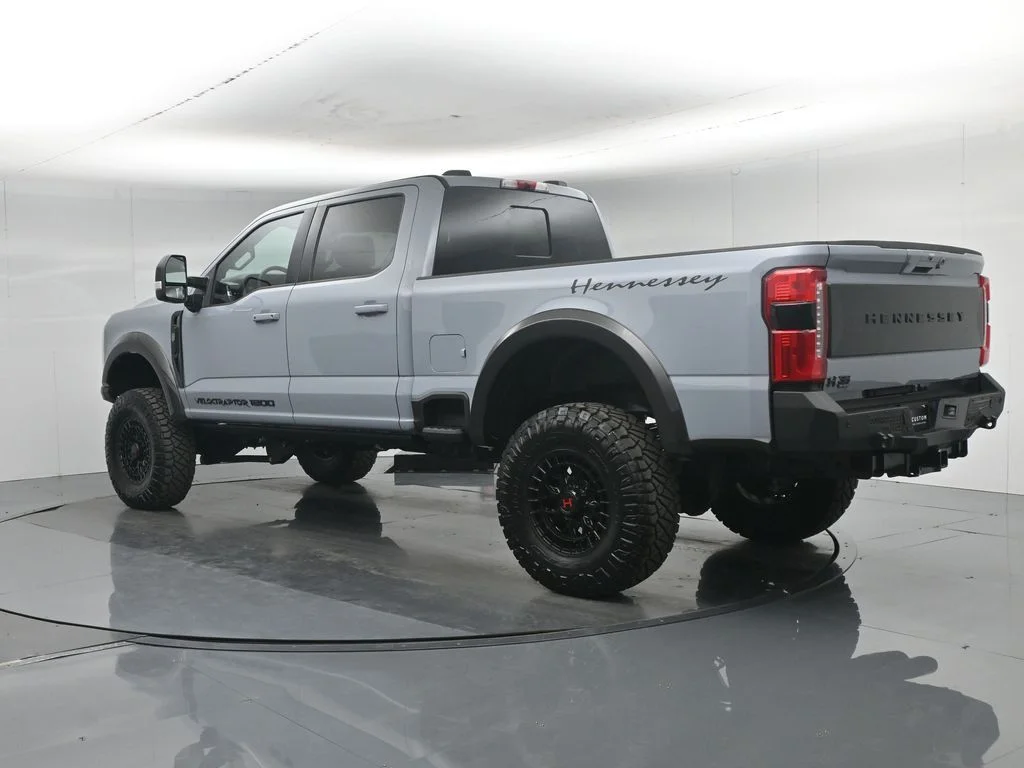 New 2026 Glacier Gray Metallic Tri-Coat Ford Lariat image 6