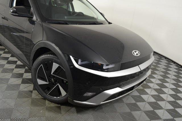 New 2026 Black Hyundai SE image 84